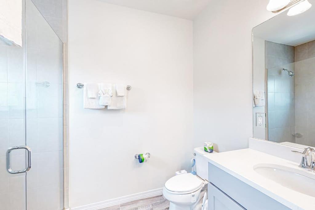 Photo of Bathroom in Ono Island