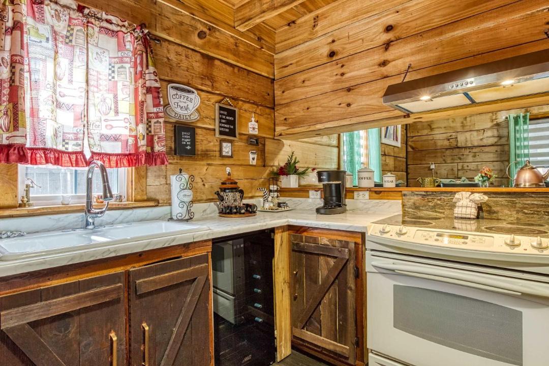 Photo of Kitchen in Kodak