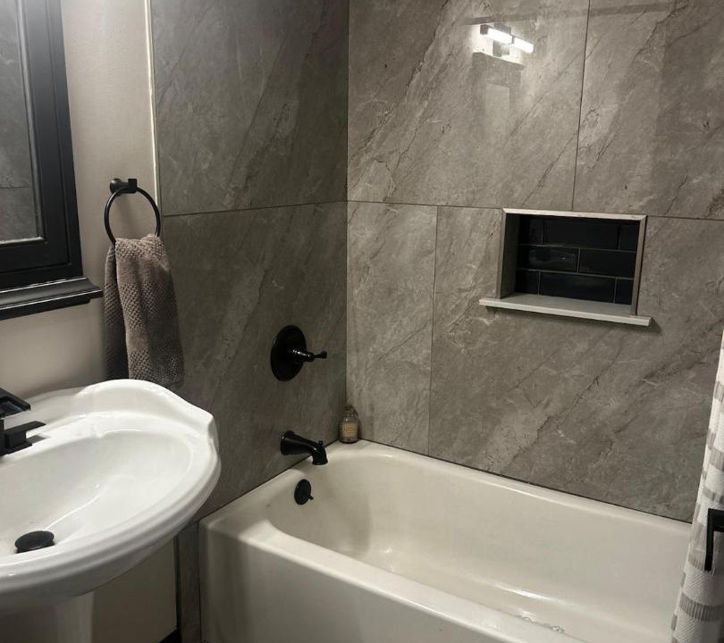 Photo of Bathroom in Morrow