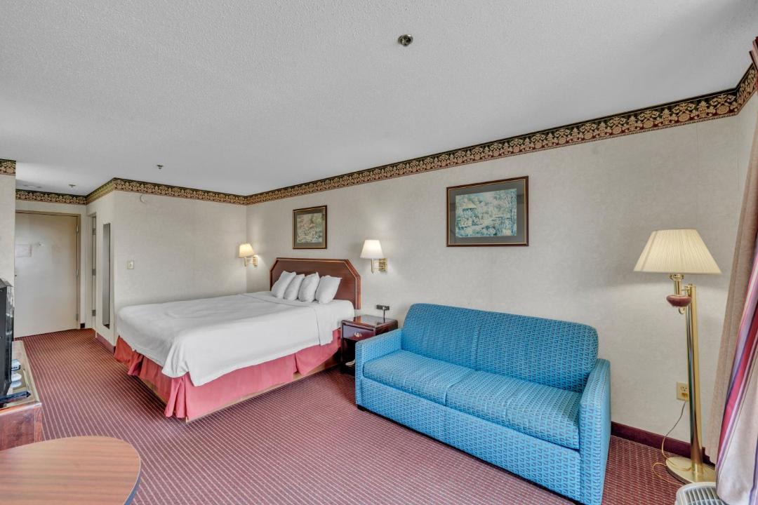 Photo of Bedroom in Gray