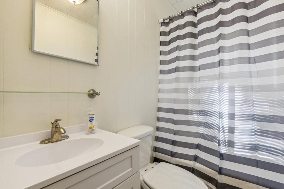 Photo of Bathroom in Ocean Springs