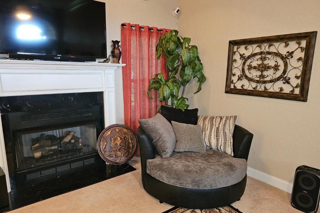 Photo of Livingroom in Centerville