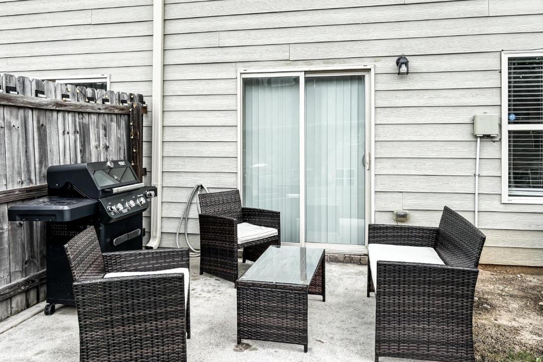 Photo of Patio Balcony in Irondale
