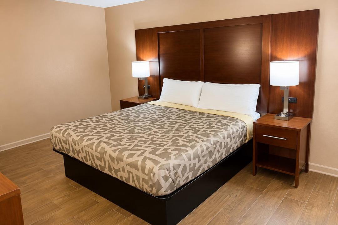 Photo of Bedroom in Guntersville