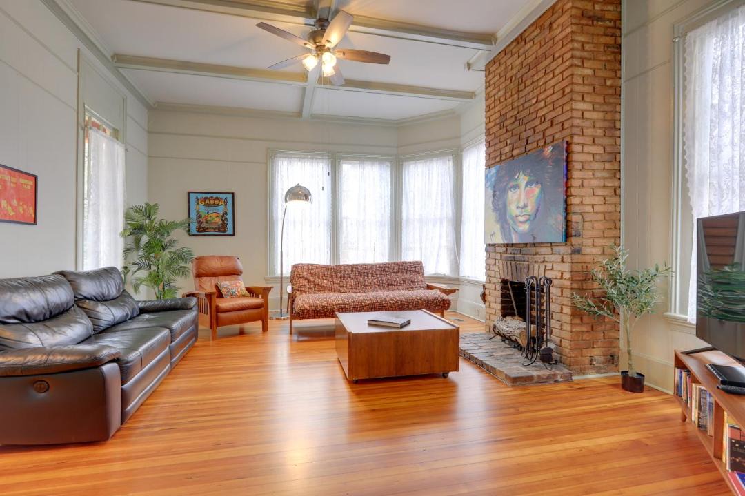 Photo of Livingroom in Macon