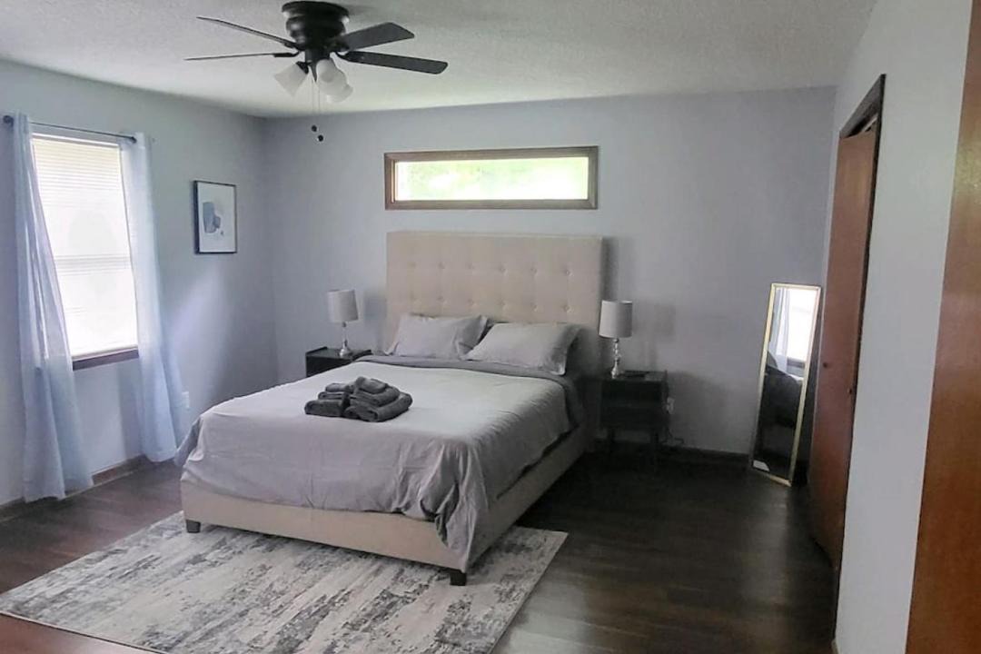 Photo of Bedroom in Riverdale