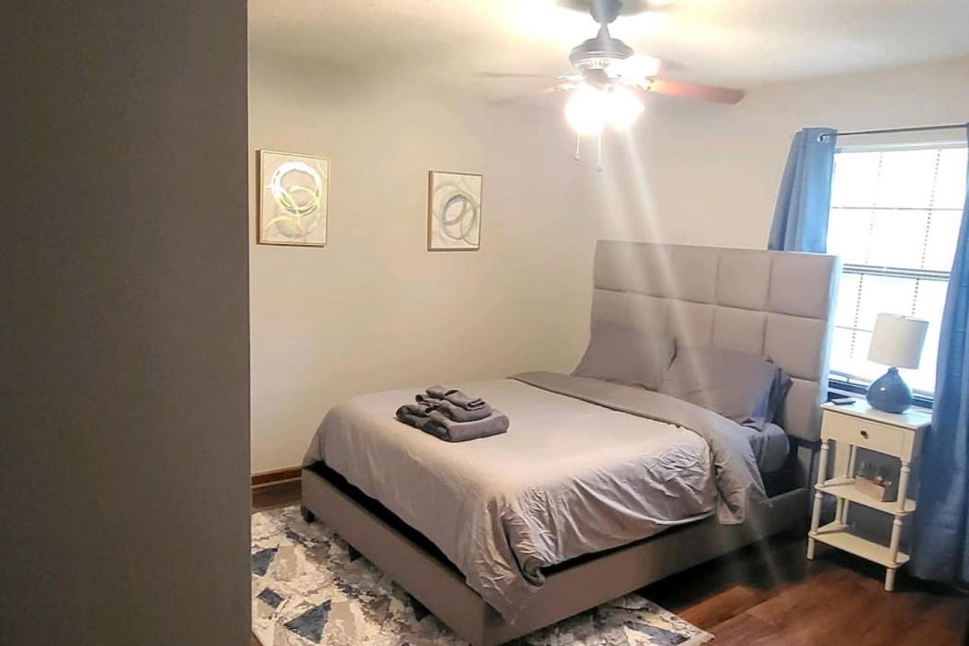Photo of Bedroom in Riverdale
