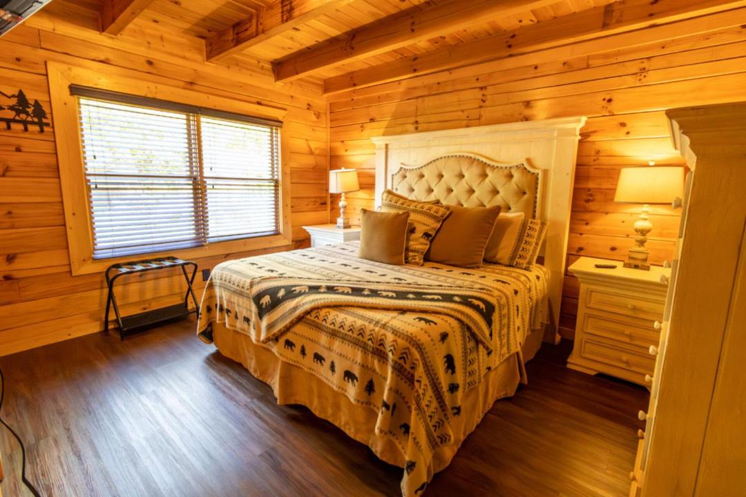 Photo of Bedroom in Sevierville