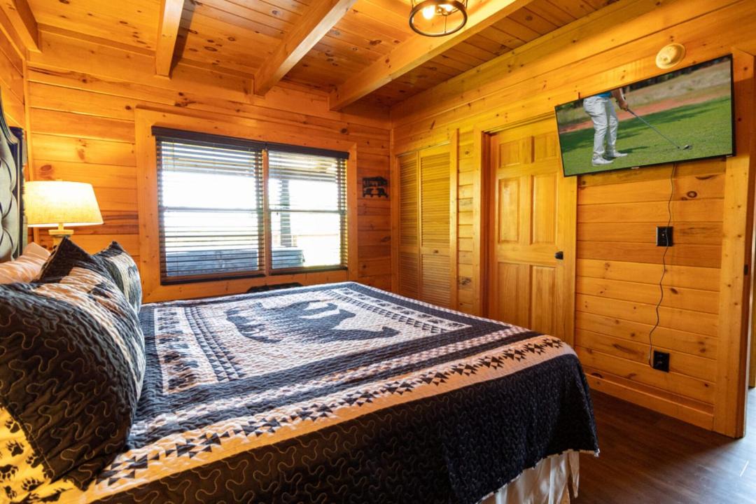 Photo of Bedroom in Sevierville