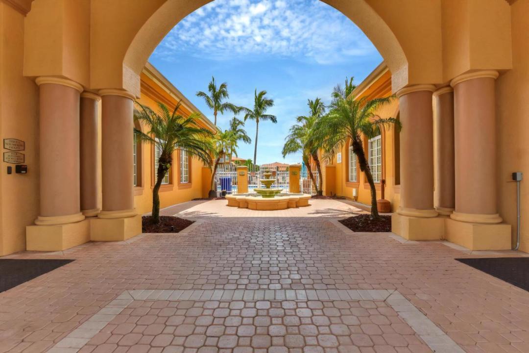 Photo of Others in Beachwalk Isles