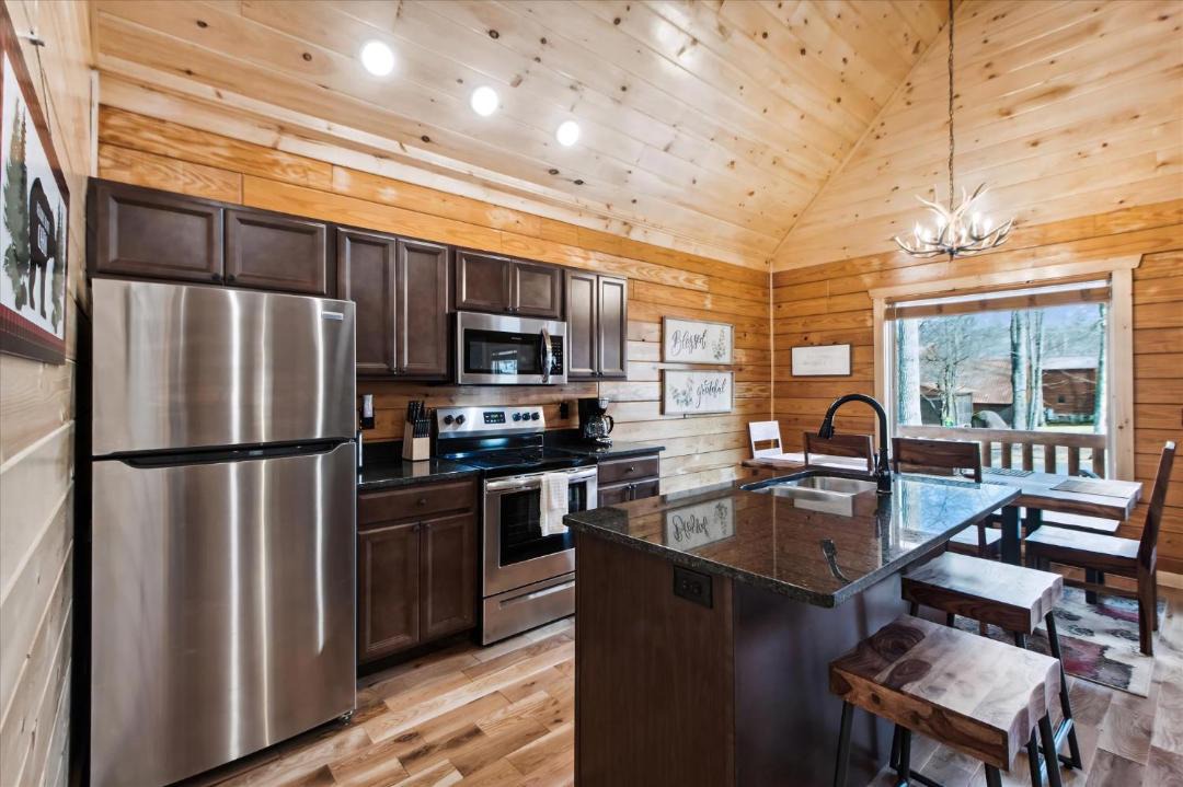 Photo of Kitchen in White Oak Lodge