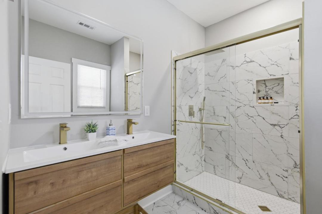Photo of Bathroom in East Point