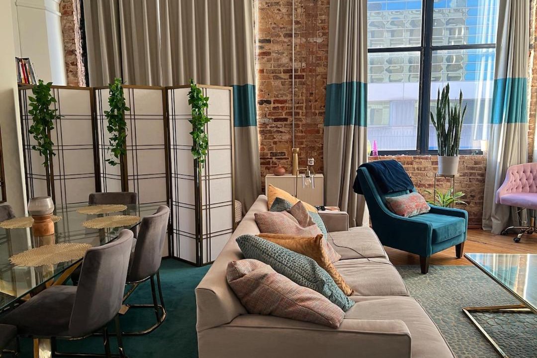 Photo of Livingroom in South Downtown