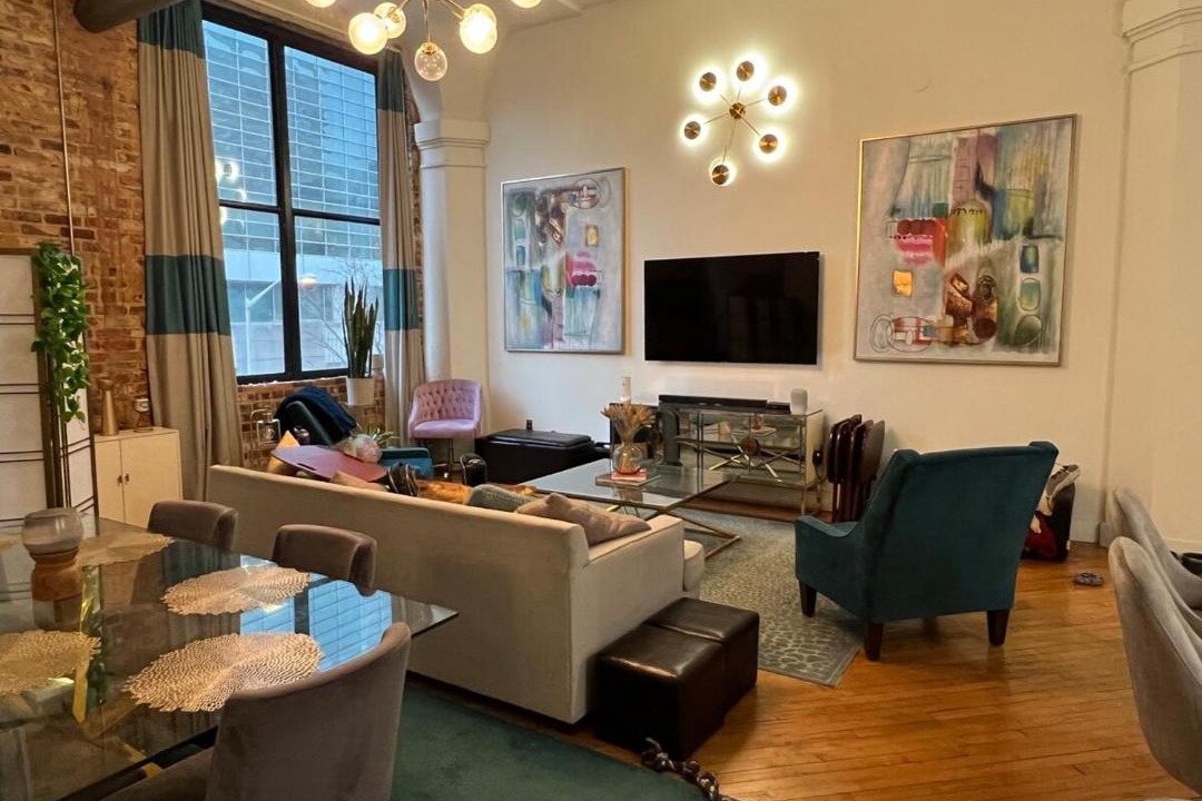 Photo of Livingroom in South Downtown