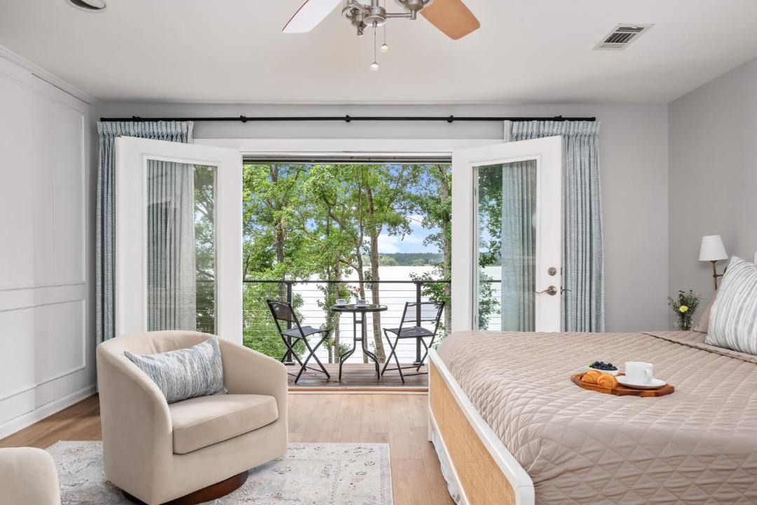 Photo of Bedroom in Macon