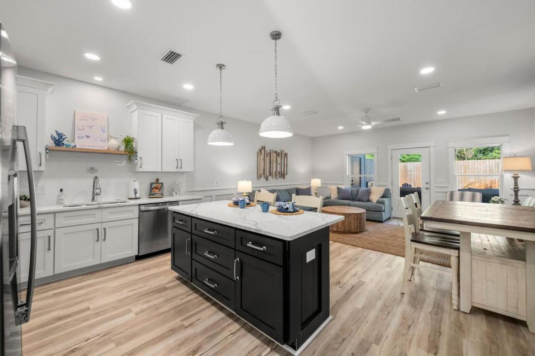 Photo of Kitchen in Laguna Beach