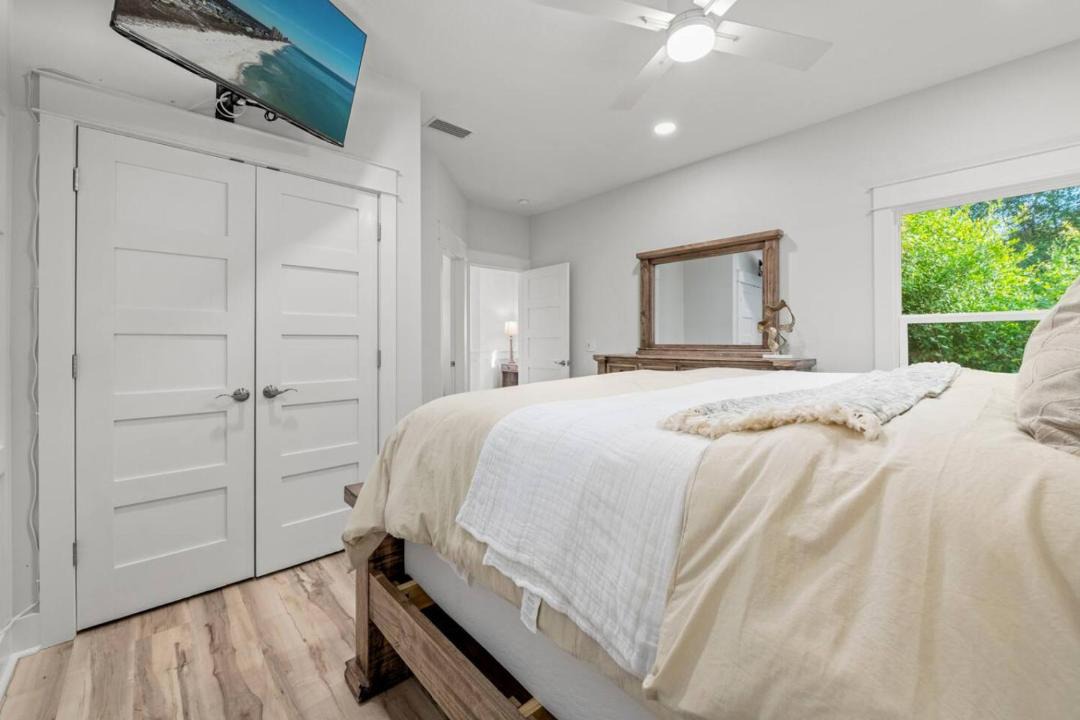 Photo of Bedroom in Laguna Beach