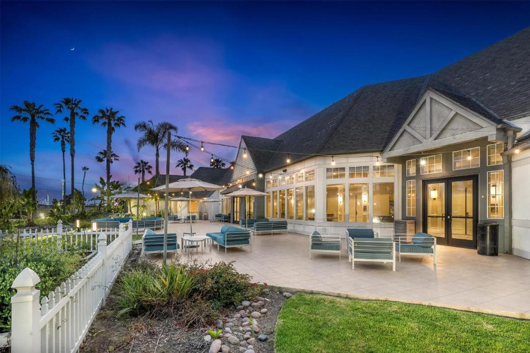 Photo of Others in Del Mar Heights