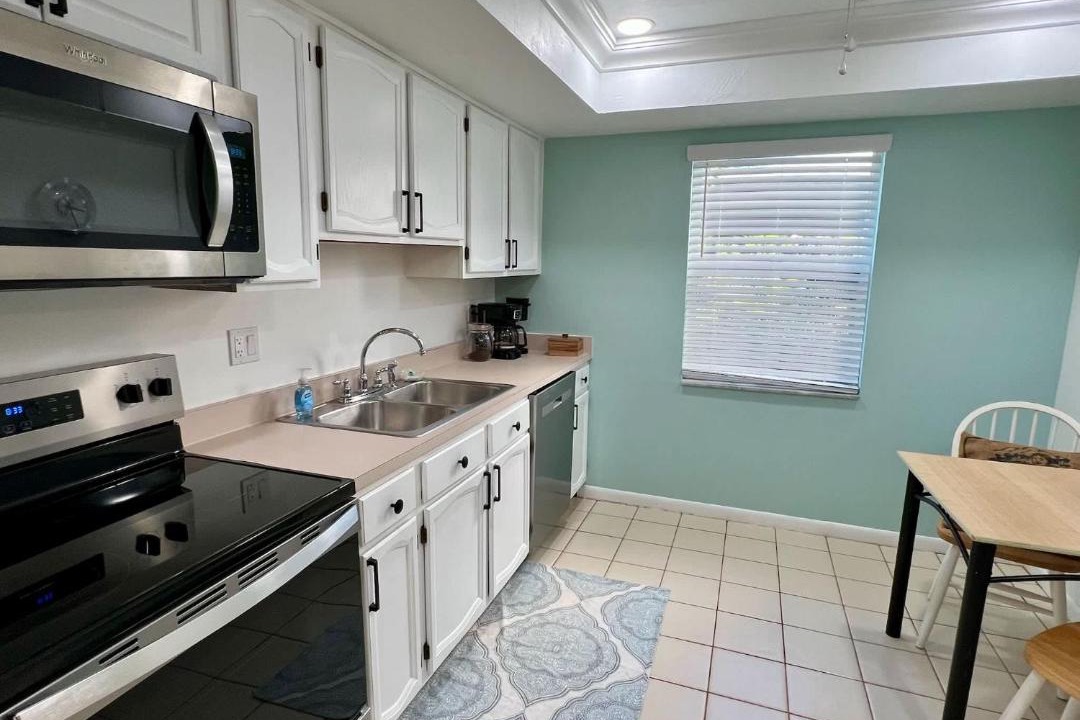 Photo of Kitchen in Caloosahatchee