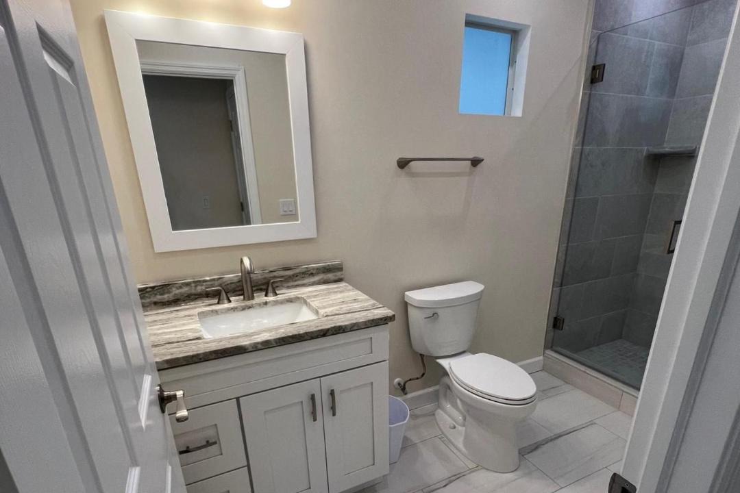 Photo of Bathroom in Mid Island