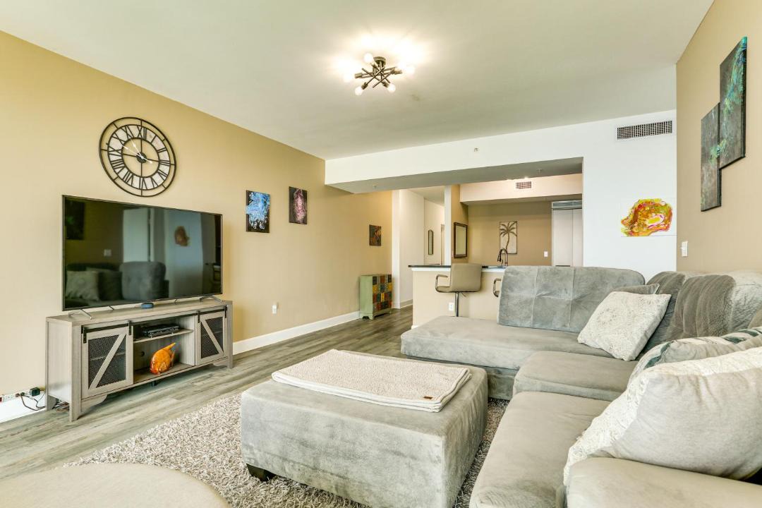 Photo of Livingroom in Edgewood