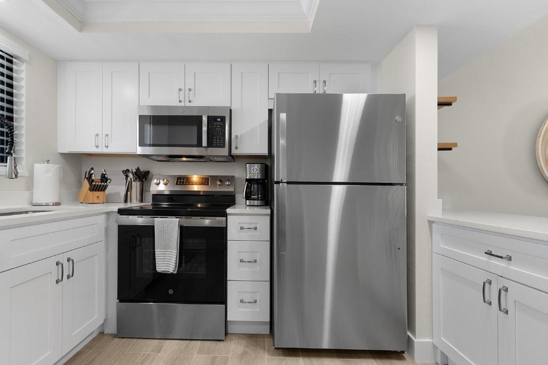 Photo of Kitchen in Mid Island