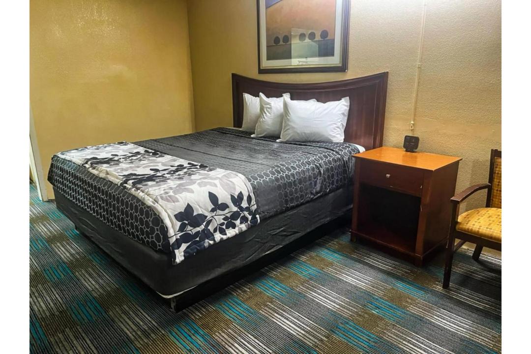 Photo of Bedroom in Laurel
