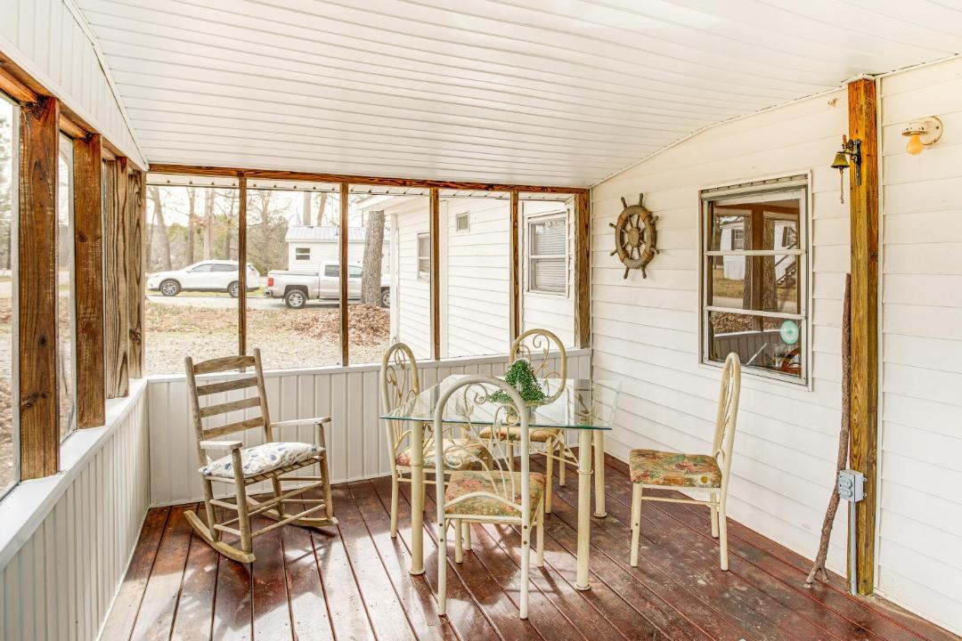 Photo of Others in Hollands Landing