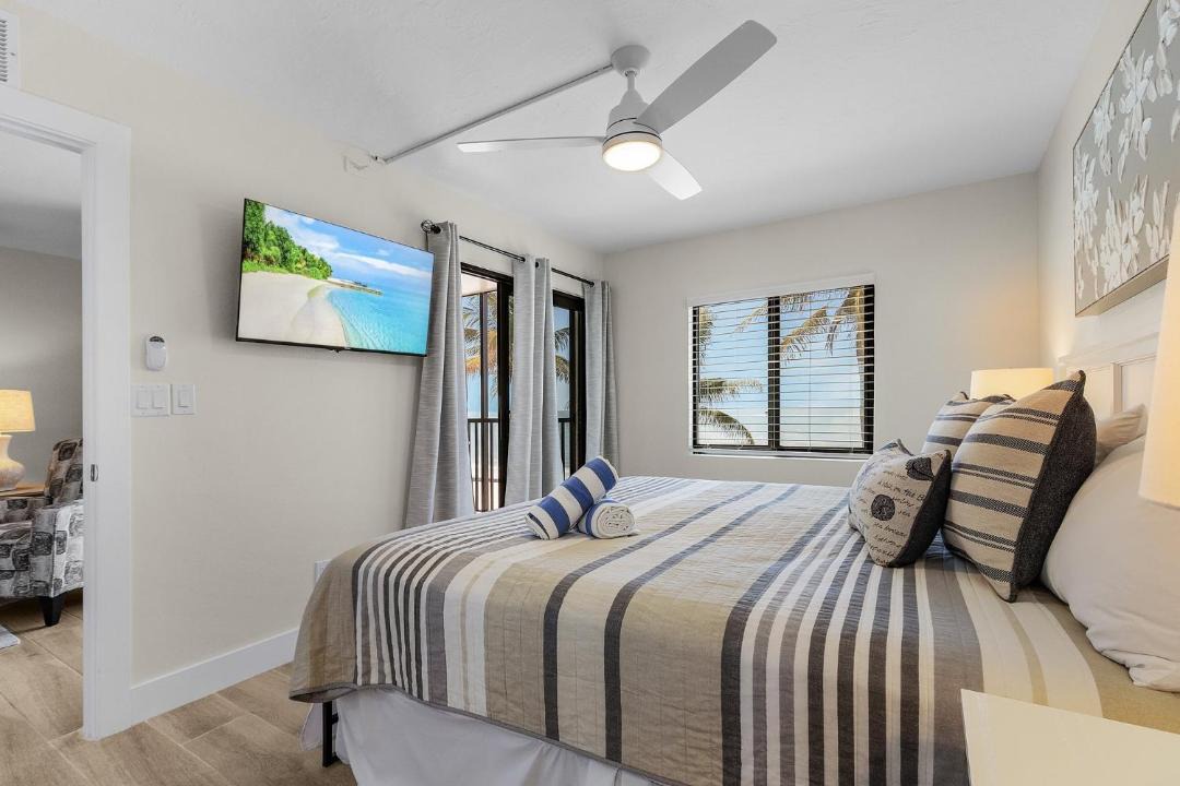 Photo of Bedroom in Mid Island