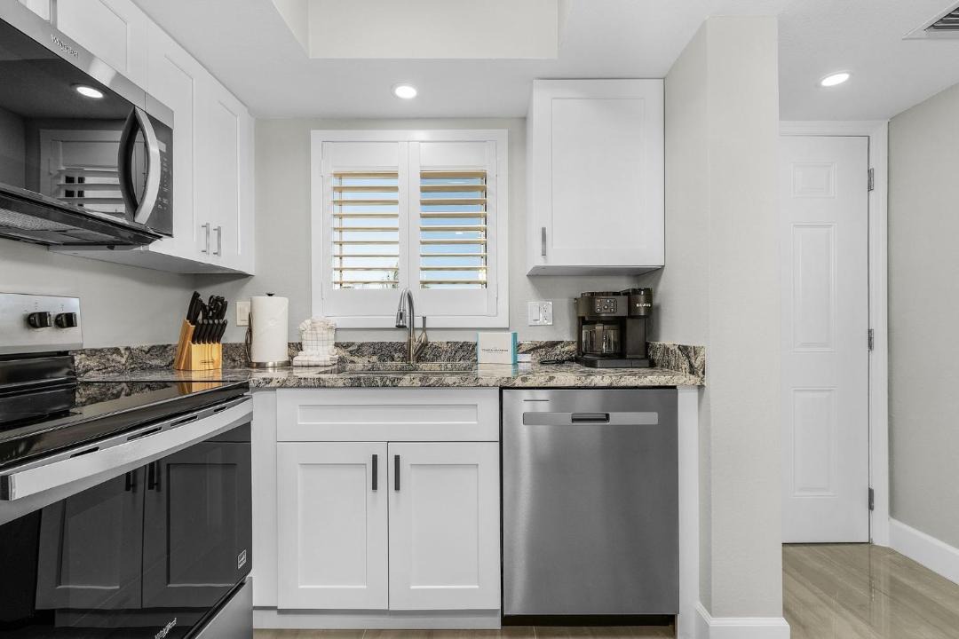 Photo of Kitchen in Mid Island