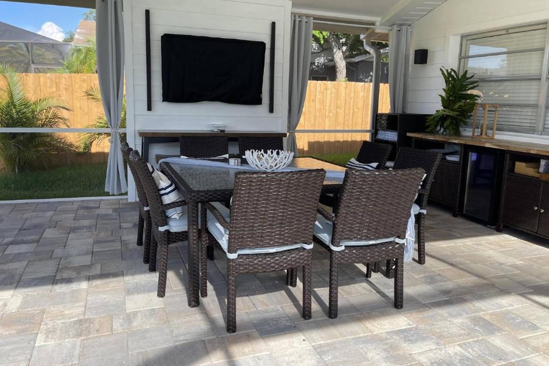 Photo of Patio Balcony in Embassy Hills