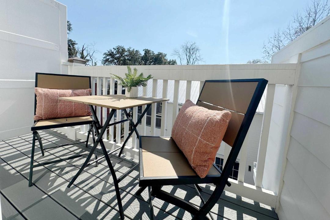 Photo of Patio Balcony in Dixon Park