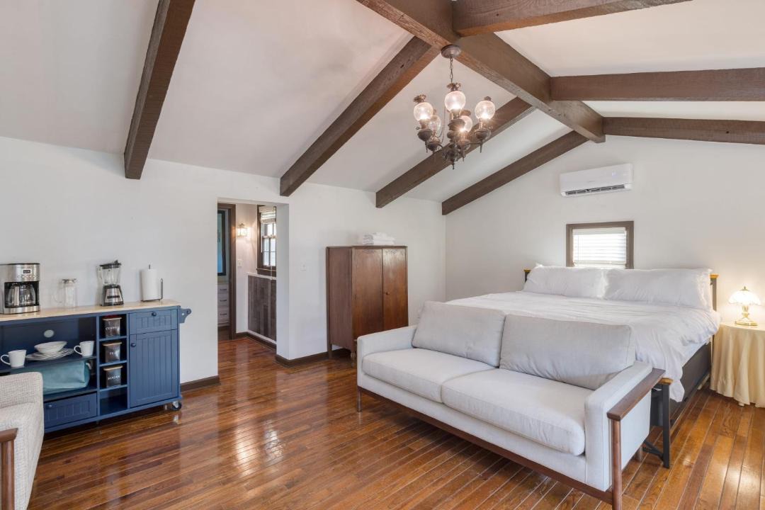 Photo of Bedroom in New Market