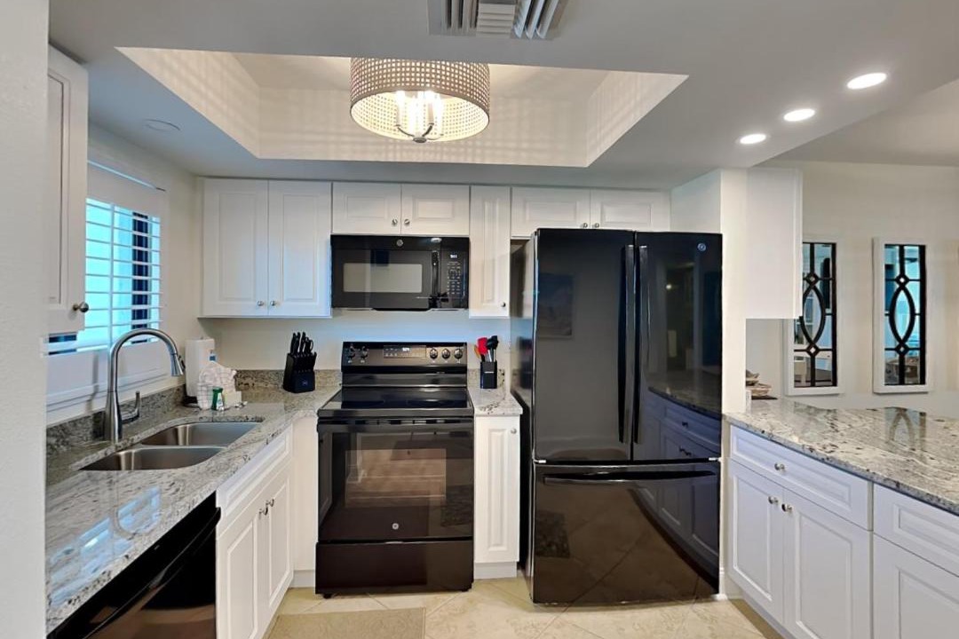 Photo of Kitchen in Mid Island