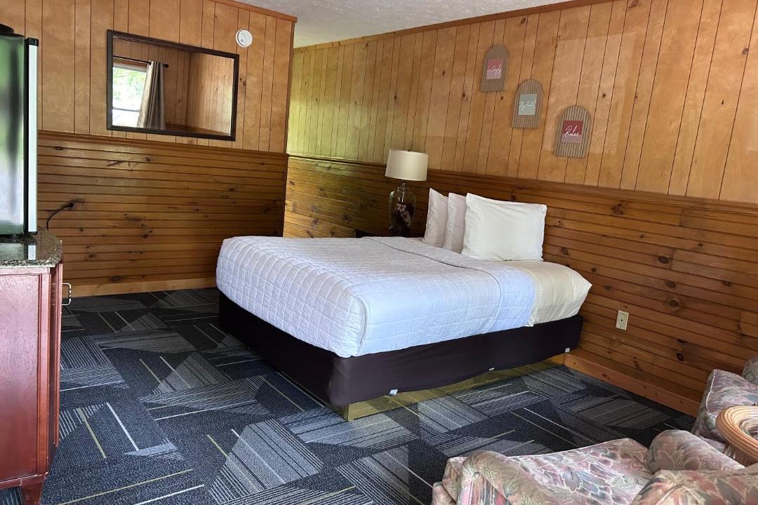 Photo of Bedroom in Valley Creek Run