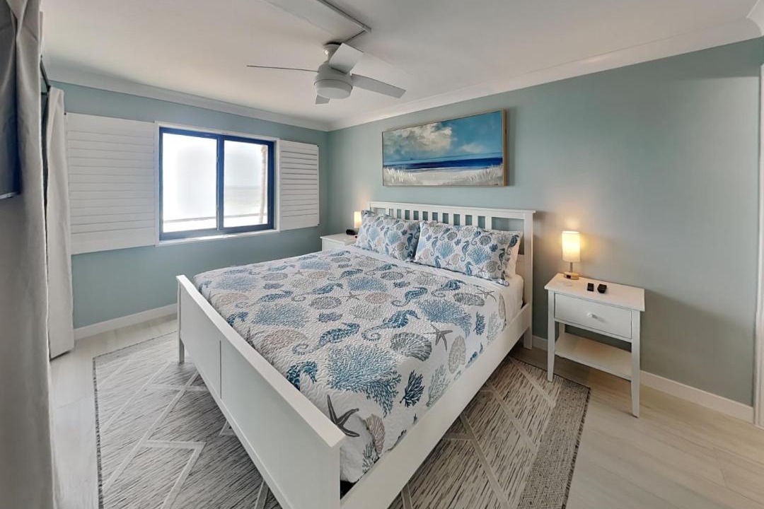 Photo of Bedroom in Mid Island