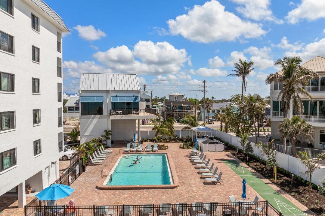 Photo of Others in Mid Island