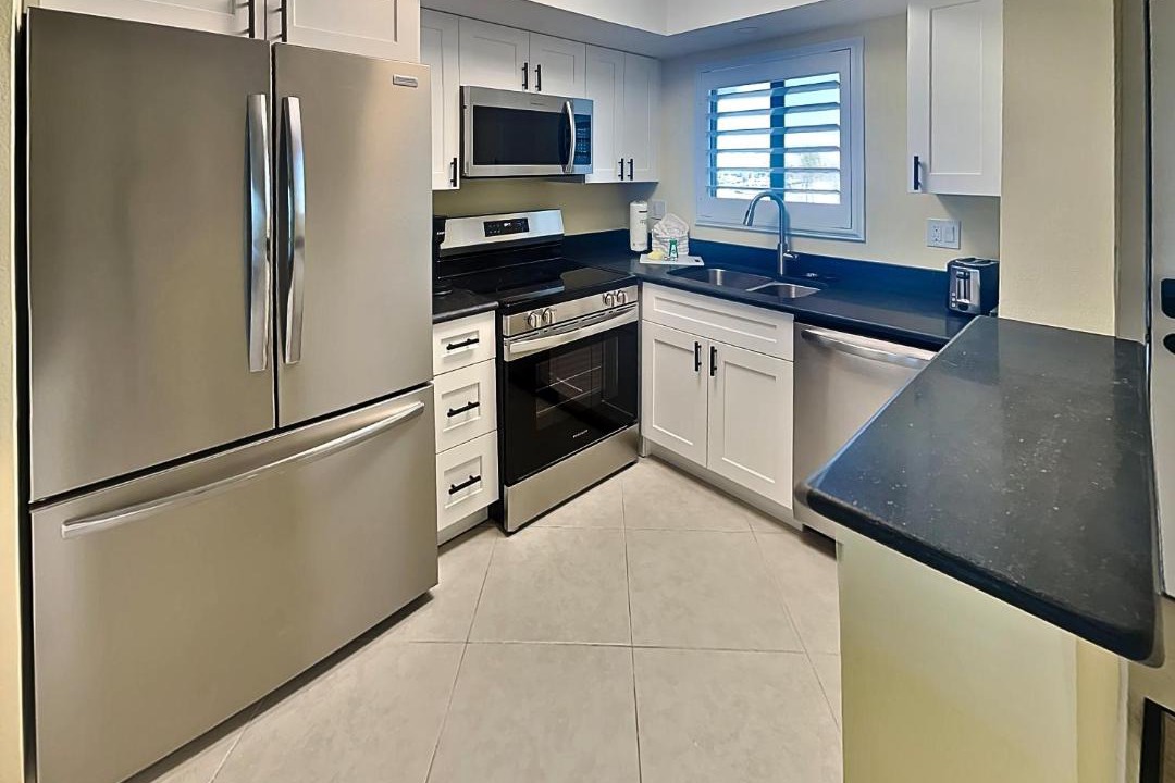 Photo of Kitchen in Mid Island