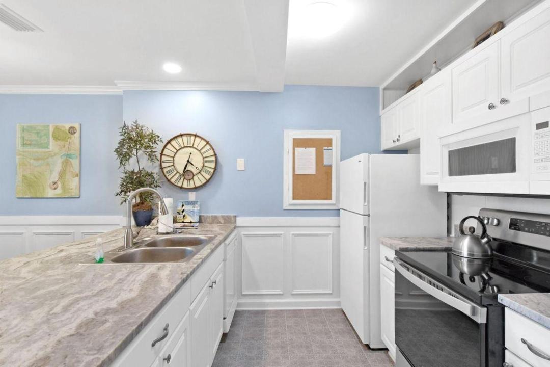 Photo of Kitchen in Jekyll Island