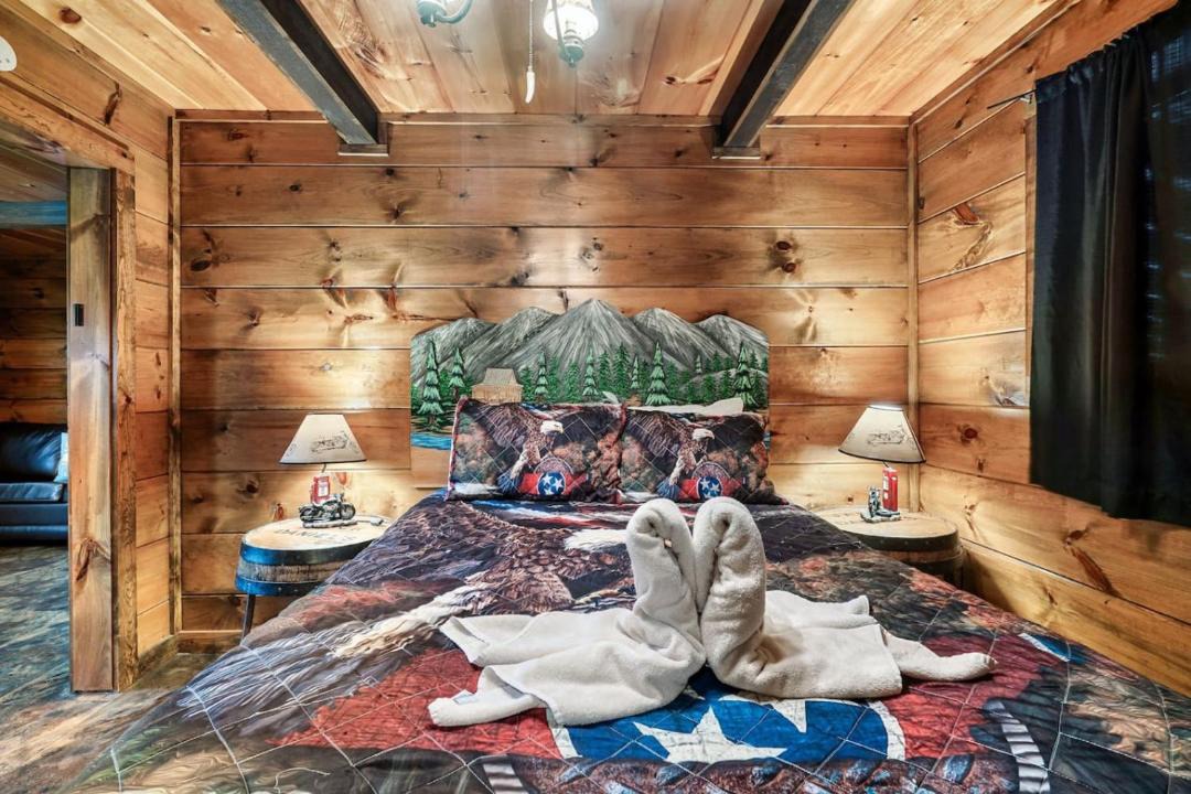 Photo of Bedroom in Kodak