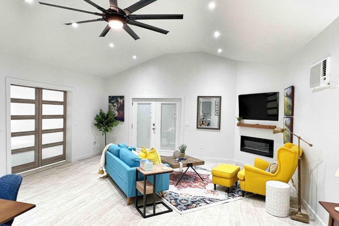 Photo of Livingroom in Decatur