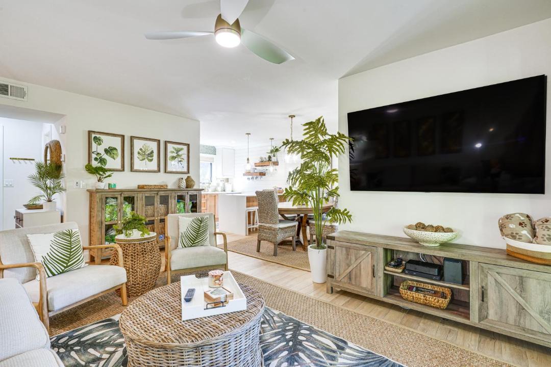 Photo of Livingroom in Seabrook Island