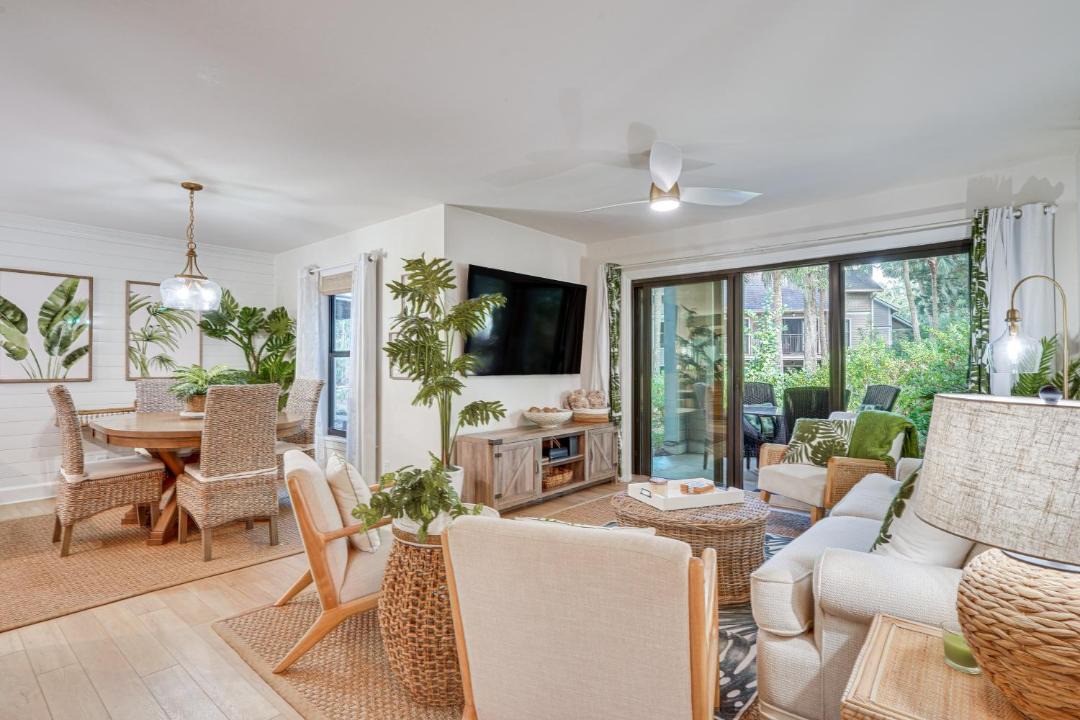 Photo of Livingroom in Seabrook Island