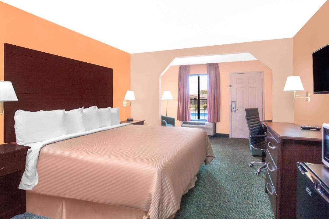 Photo of Bedroom in Moulton