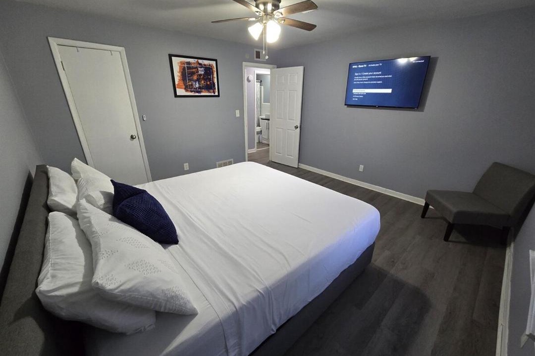 Photo of Bedroom in Forest Park