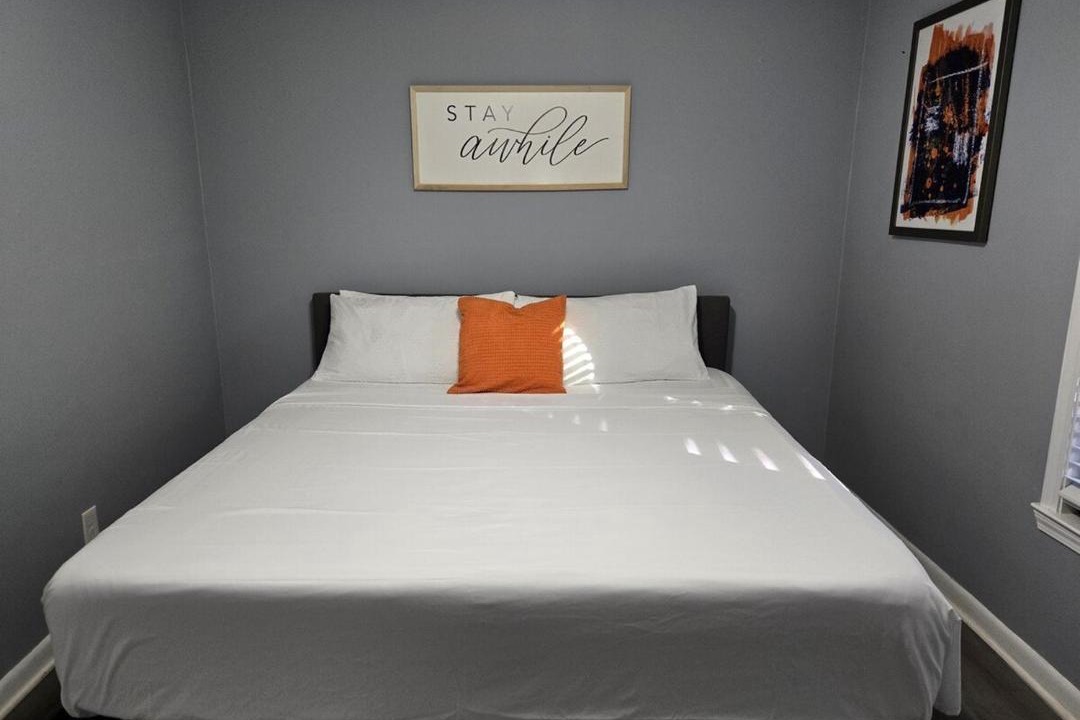 Photo of Bedroom in Forest Park