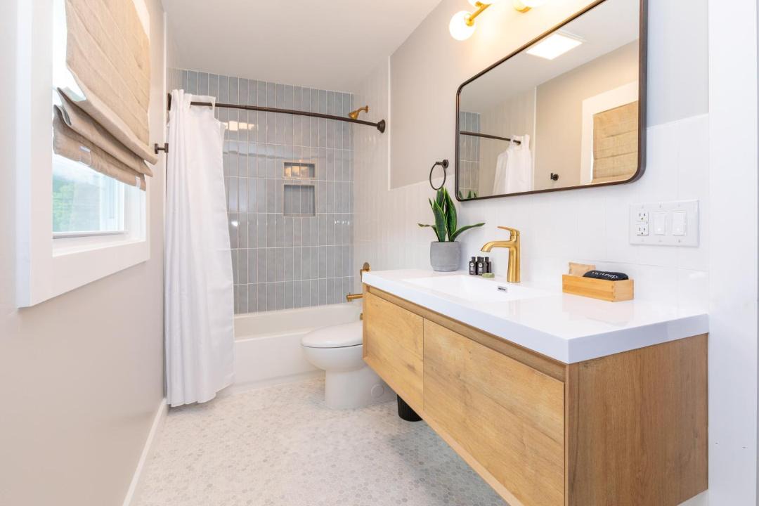 Photo of Bathroom in Maggie Valley