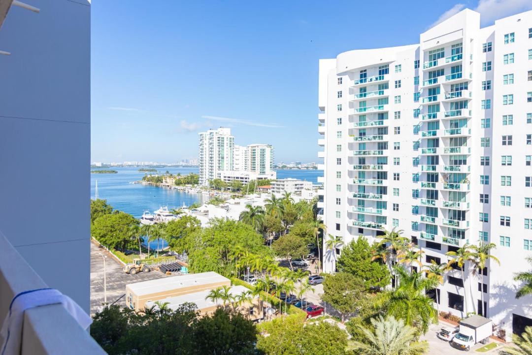 Photo of Patio Balcony in North Bay Village