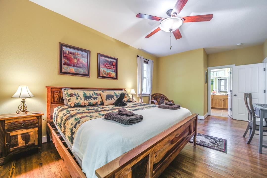 Photo of Bedroom in Bear Lake Reserve