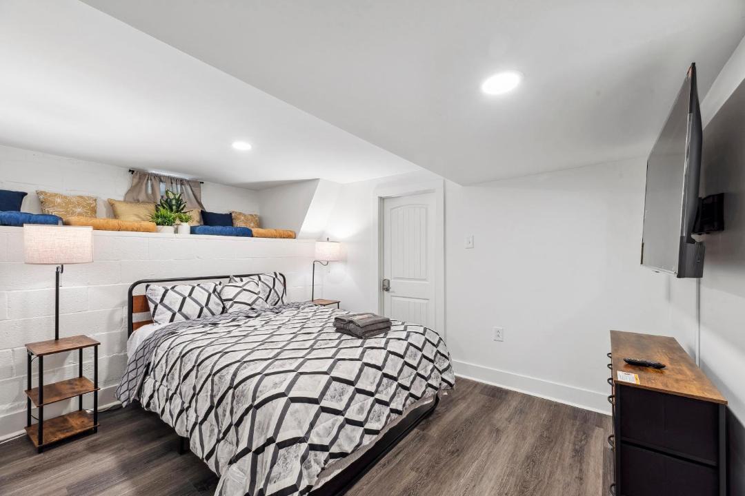 Photo of Bedroom in East Point
